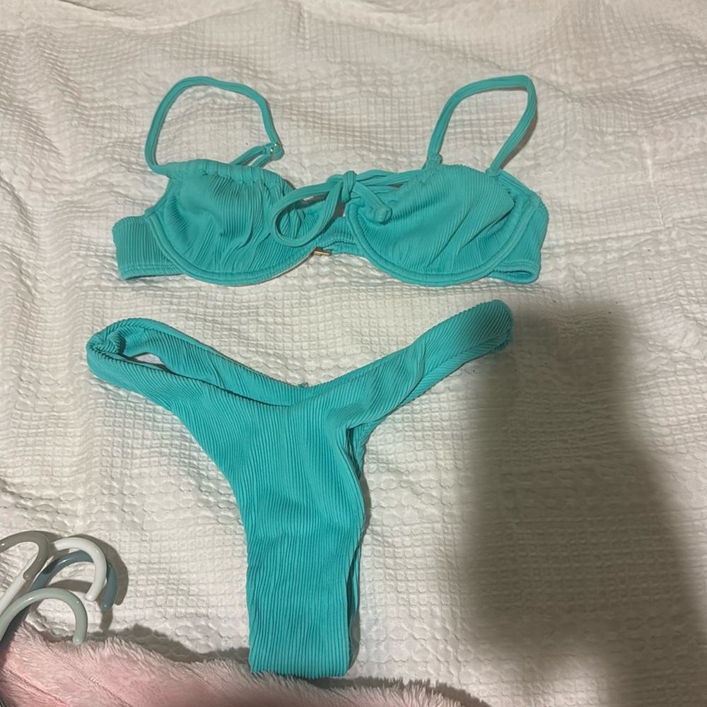 Kulani Kinis Bikini Set